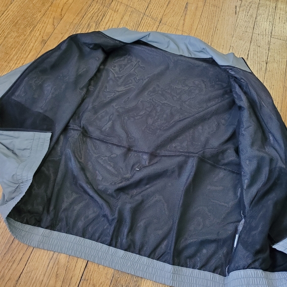 *CLOSET CLOSING 7/31* Tomboyx Highlight Reflective Windbreaker LC - Silver Small - Picture 5 of 9